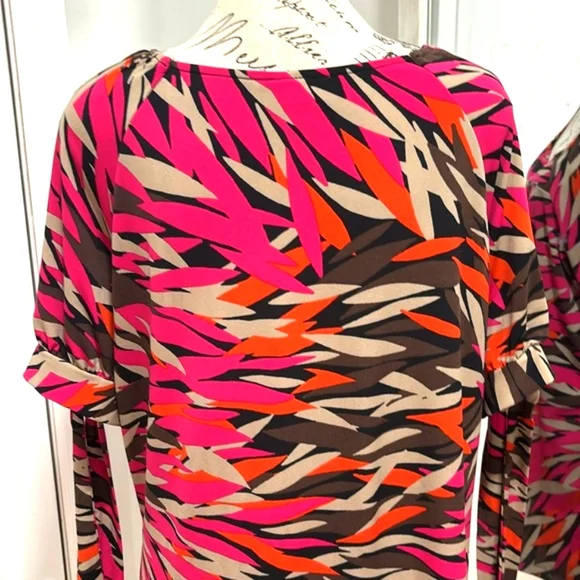 Worthington Black and Red Graphic 3/4 Sleeve Blouse XL. B234 - Picture 6 of 6